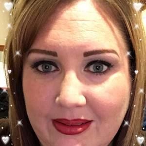 Meet your Posher, Dennette